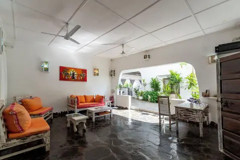 Paradise Lagoon B&B
