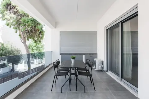 UPSTREET Teal Faliro House