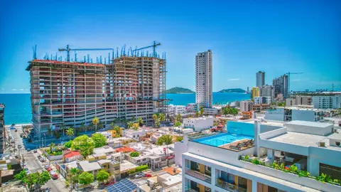Makeva Condos - Near Malecon