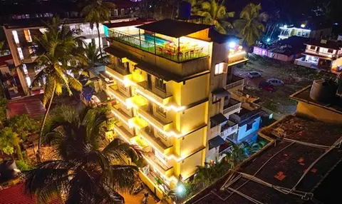 Fabexpress Paroza Suites