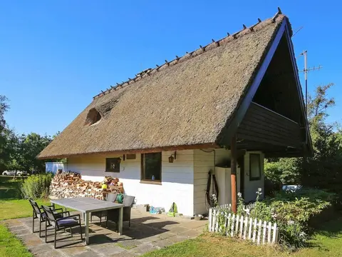 Secluded Cottage Retreat at Ordrup Naes-by Traum