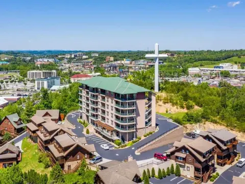 Bearadise Dreams 2 Bedroom Condo by RedAwning