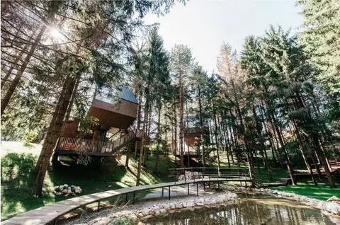Tree House Close to the National Park Plitvice Lakes