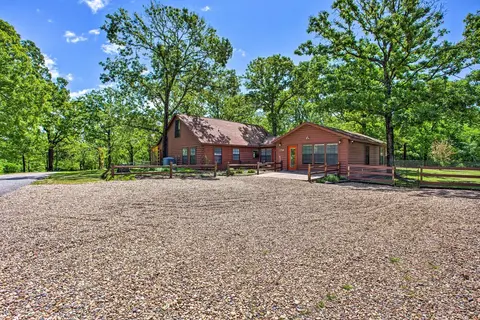 Angler's Cabin: Direct Lake Fork Access, By Marina