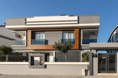 Stylish Flat w Balcony Near Lara Beach
