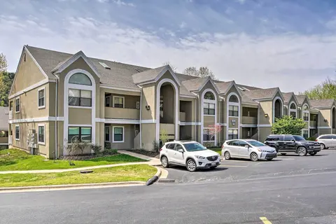 Upscale Step-free Branson Getaway: Resort Perks!
