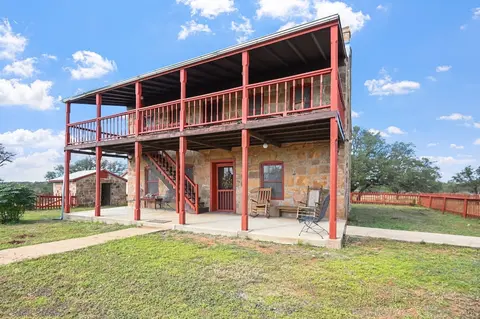 Stein Haus Ranch 4 Bedroom Home by RedAwning