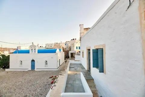 Kambos House