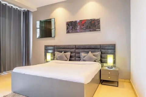 Housr Sector 27 Supermart 1 Gurgaon