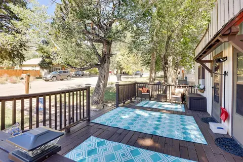 Cottage w/ Furnished Deck: 1 Mi to Dtwn Craig!
