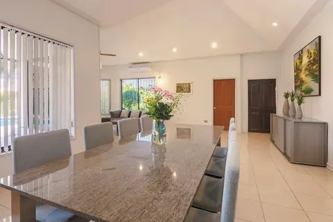 Pattaya Hill, Near the City and Beach