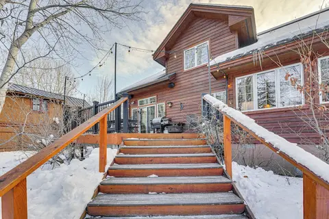 Beautiful Hailey Home: Walk to Big Wood River!