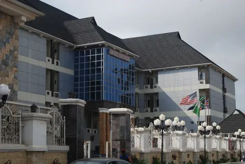 Titanic View Hotel & Suites