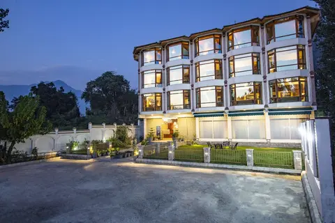 Hotel Grand Mahal