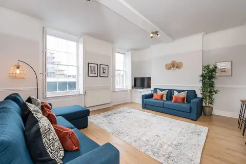 Host Apartments Seel St Modern Townhouse Apt