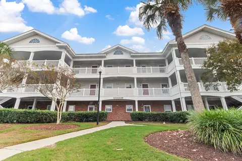 Wedgewood #413 2 Bedroom Condo by RedAwning