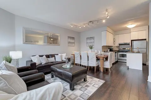 Pelicanstay at Square One Mall