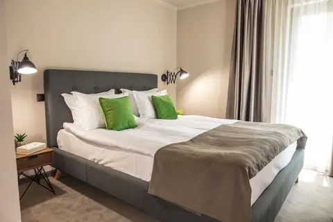 Reverence Hotel