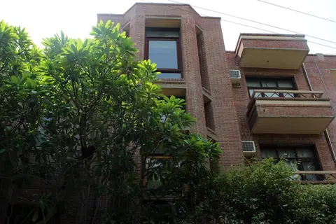OYO 610 Hotel Residence Phase 3