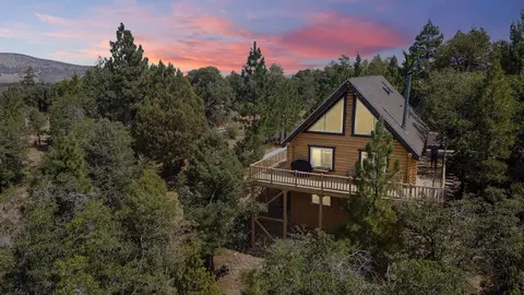 19 - Moonlight Ridge 3 Bedroom Home by RedAwning