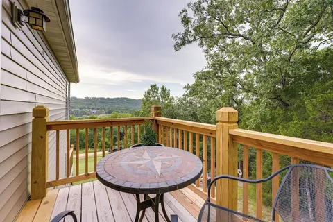 Hot Tub & Fire Pit! Lake-view Home in Blue Eye