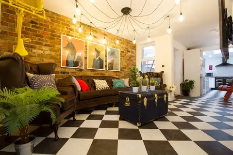 Modern Design House
