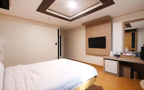 Namwon Hong Kong