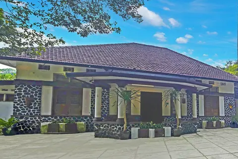 Hotel O Bogor near Kebun Raya Bogor formerly Guest House Saputra