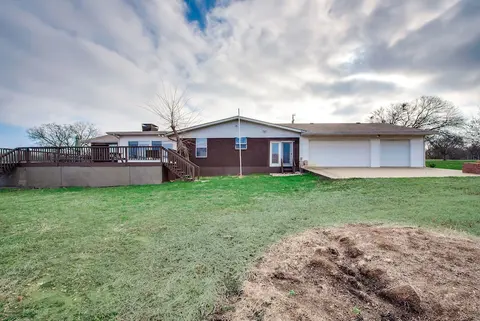 Beautiful Kayewood Waterfront Retreat