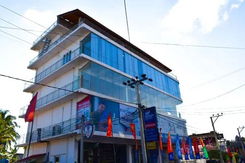 Catamaran 6 Guest Inn