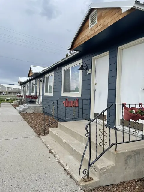 Sacajawea Inn