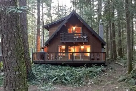 Mt Baker Lodging Cabin 27 - Sleeps 8