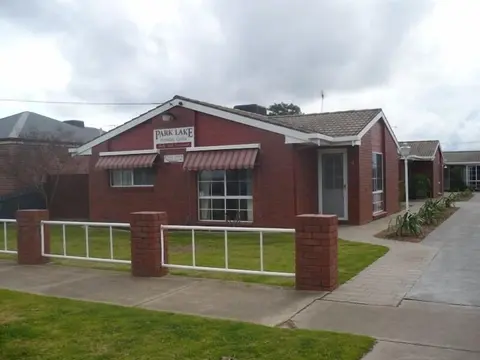 Parklake Holiday Units