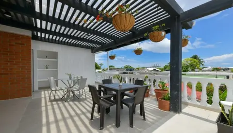 HOTEL VERANO AZUL