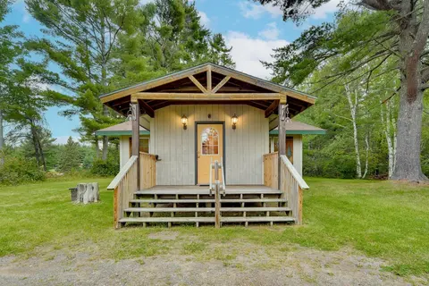 Cozy Cable Cabin Rental - Pet Friendly!