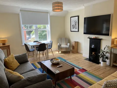 Seafront Sheringham 1 bed Apt Sleeps 4 - 1xdog