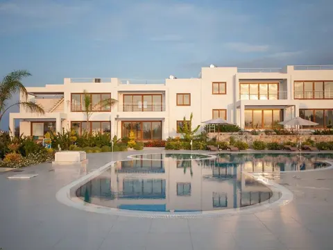 Holiday Apartment With Astonishing Views in Esentepe