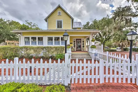 Historic Green Cove Springs Home - Walk to Coast!
