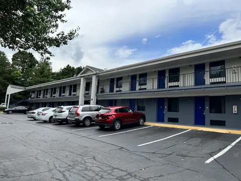 Days Inn by Wyndham College Park Airport Best Road