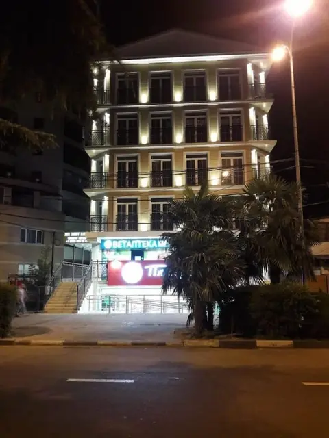 Apartment on Demokraticheskaya str 45-27