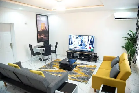 Luxury 3 Bedroom Apartment With Wifi