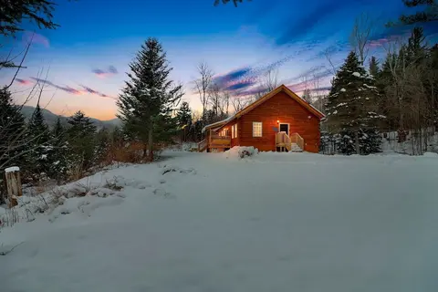 Lincoln Cabin 3 Bedroom Cabin