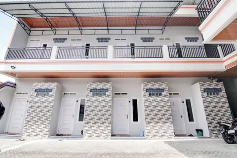 OYO 92806 Penginapan Geby Syariah