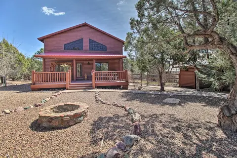 Close to Golf & Hiking: Show Low Family Cabin
