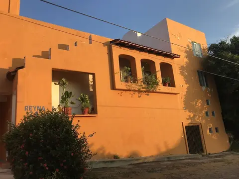 Casa Mexicana La Reyna