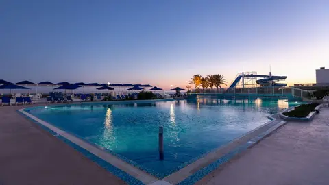 Hotel Samira Club - Caters to Couples