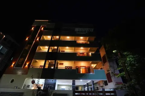 Trimukha homestay