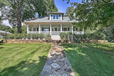 Lush Elkin Home w/ Porch Views & Pool Table