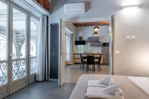 Queen Apartment in Torino
