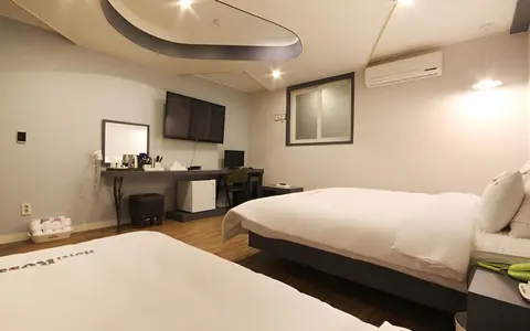 Busan Goejeong Rosso